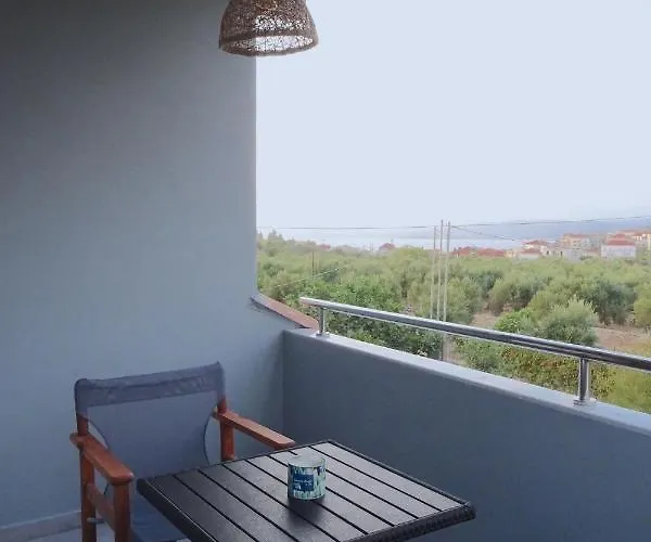 Vasiliki Holiday home *